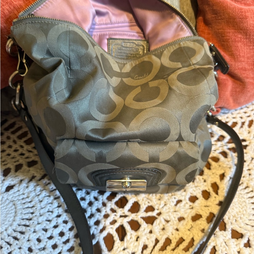 Coach Black and Gray Patterned Shoulder Bag. Vintage!